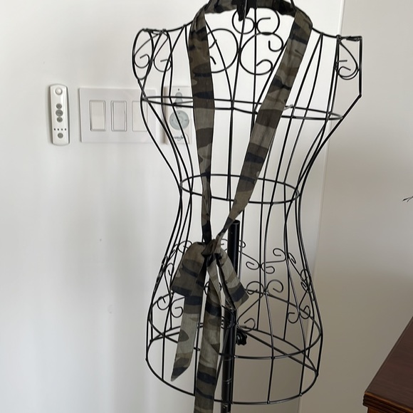 SANCTUARY CAMO SHIRTDRESS - Picture 8 of 8